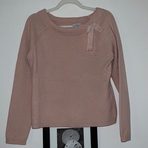 Cowl-neck sweater with bow